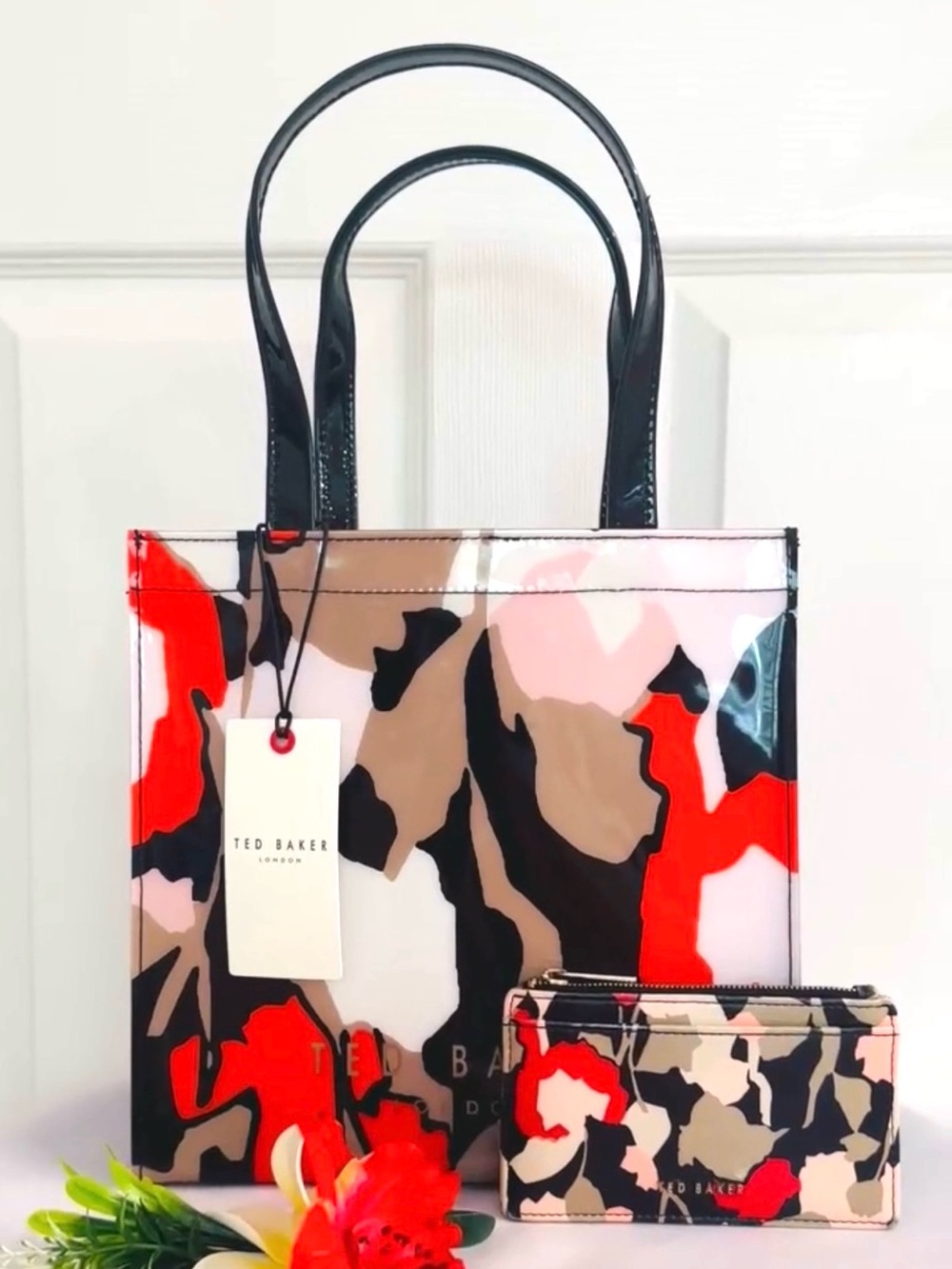 TED BAKER ~ Multi-Color Patent Tote with Matching Card Holder